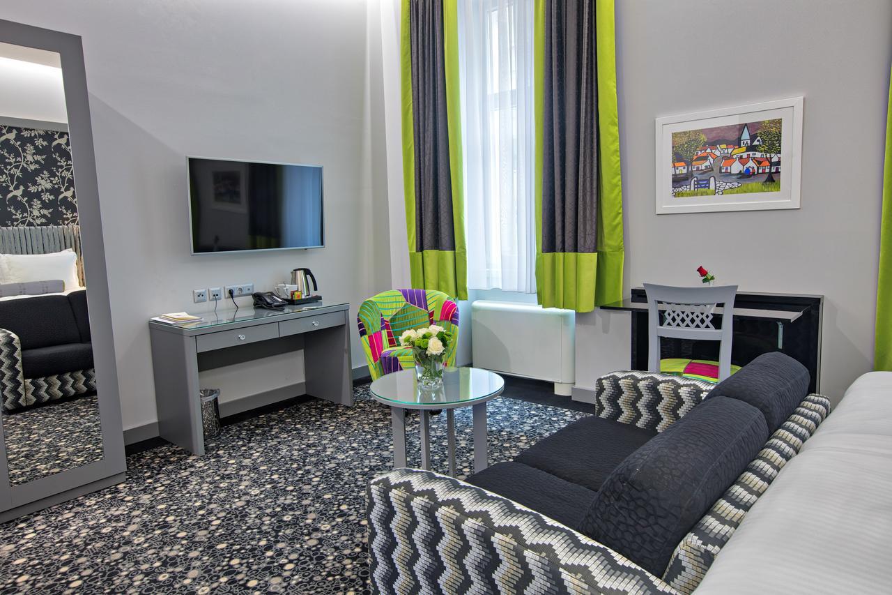 Hotel Central Szarajevó Kültér fotó